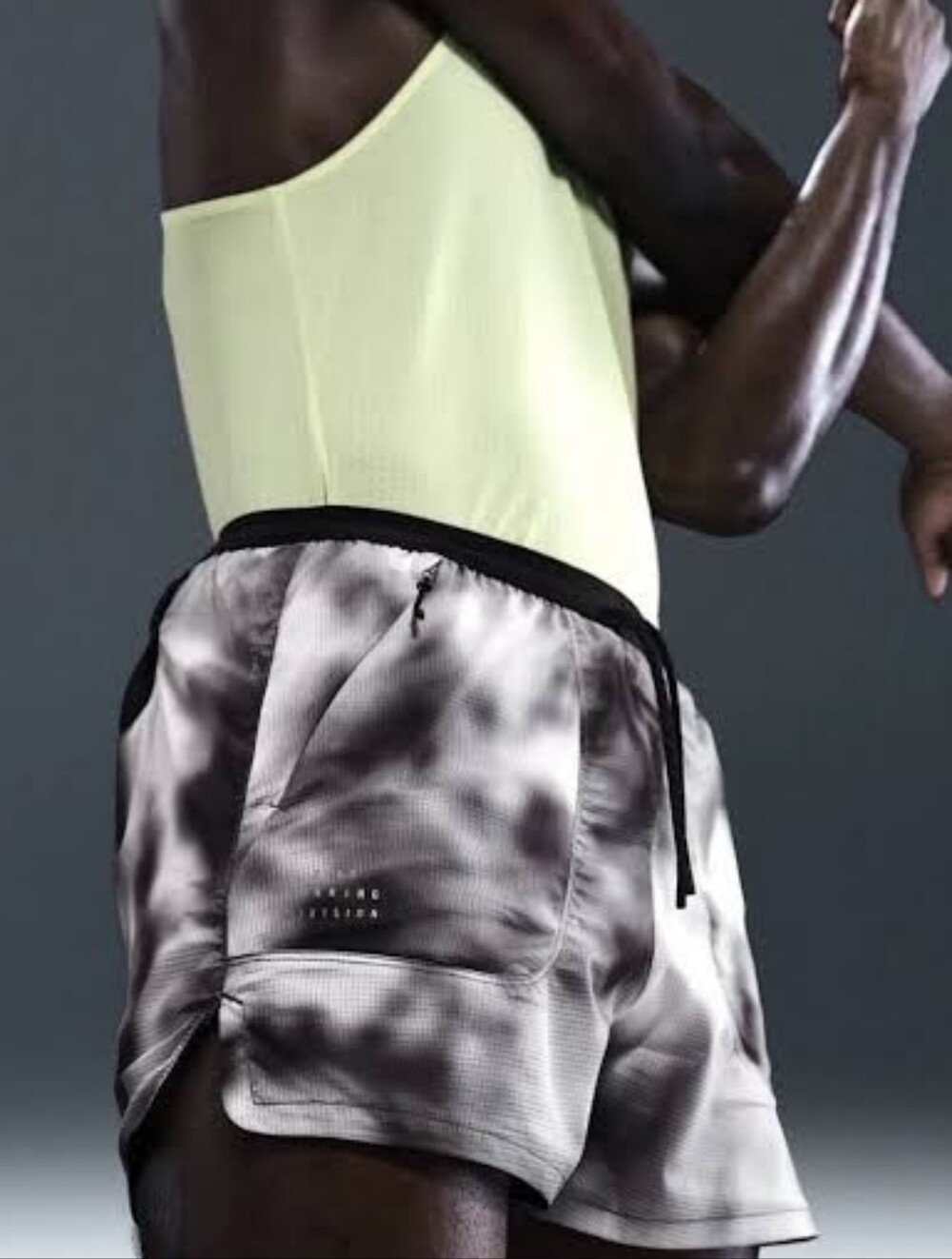 NEW Nike Running Division Dri-FIT ADV 4" Shorts